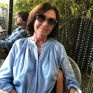 Meet your Posher, Sharon